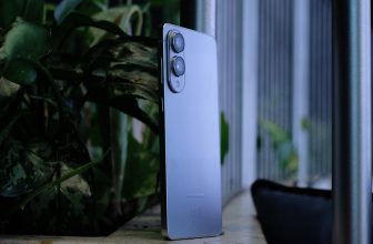 Samsung Galaxy S25 Edge hands-on: Less smartphone, more compromises