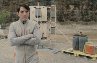 10 Excellently Weird Sci-Fi and Horror David Dastmalchian Performances