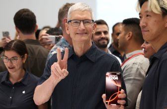 Apple Reportedly Loses Key AI Mind