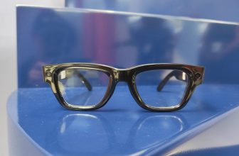 Meta’s Ray-Ban Smart Glasses Now Have a Screen and a Magic Wristband