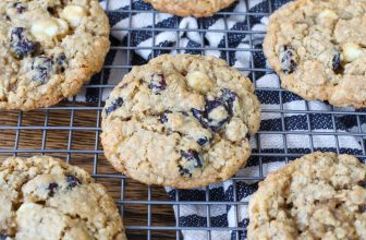 White Chocolate Cranberry Oatmeal Cookies